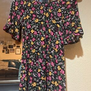 Floral Dress with Ruffled Sleeves